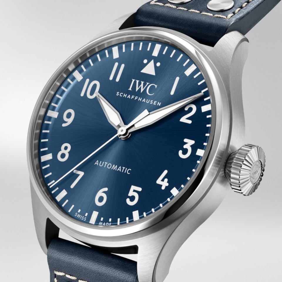 Close up of IW329303 BIG PILOT’S WATCH 43 with blue dial and blue calfskin strap