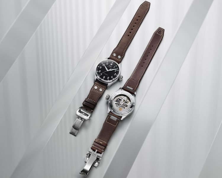 Back and front image of IW329301 BIG PILOT’S WATCH 43 with brown leather strap